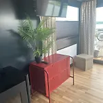 Hausboot Wasservilla * Lübeck
